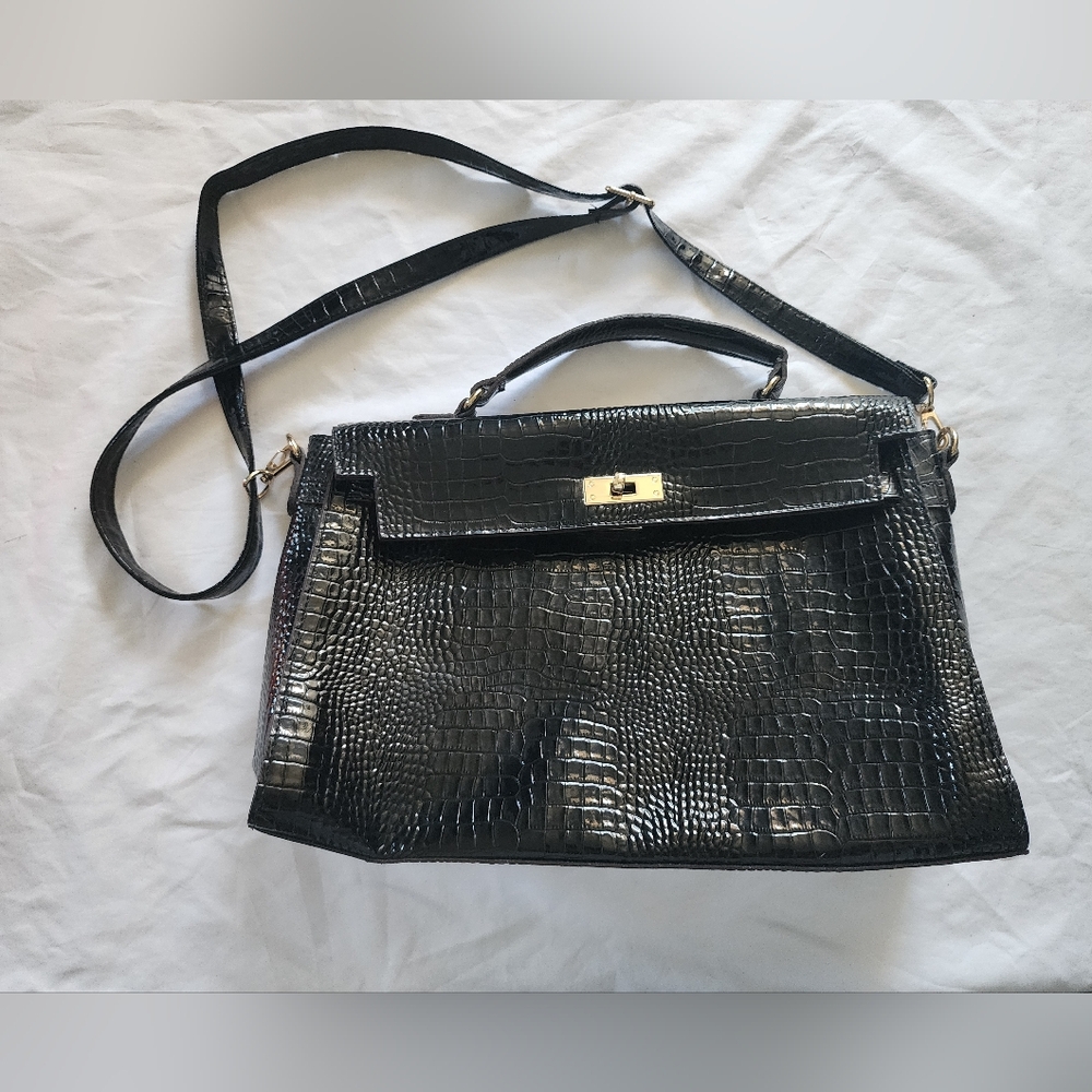 Classic Black Croc-Embossed Top-Handle Shoulder Bag